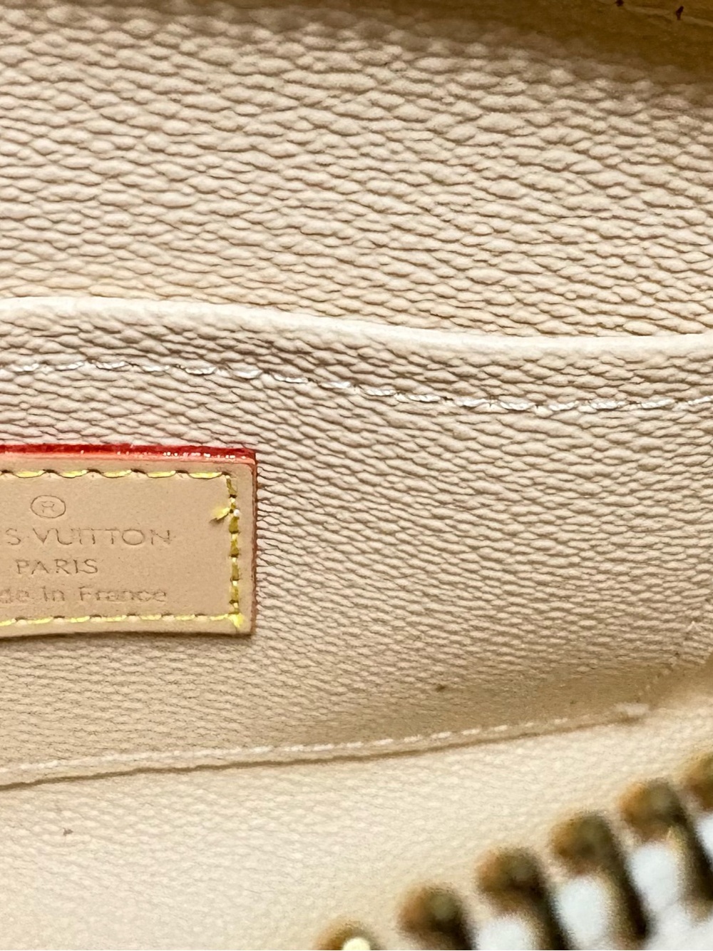 Louis Vuitton Pouch GM White Canvas/Leather - Picture 8 of 11